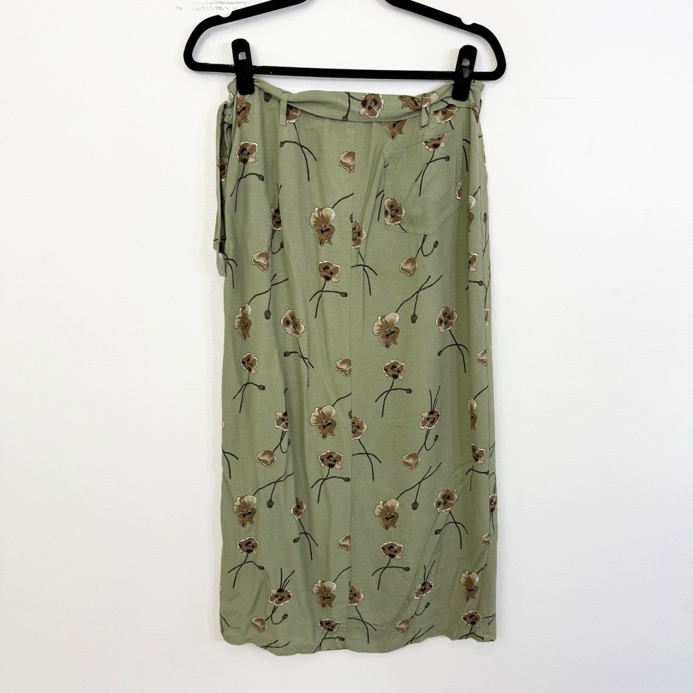 American Eagle Outfitters Vintage Floral Wrap Midi Skirt Sage Green Size 6 - Picture 5 of 5
